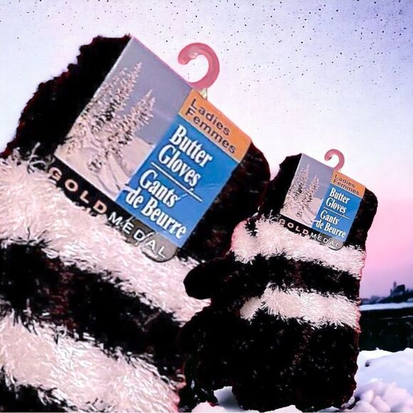 Gold Medal l Butter Fuzzy Gloves l 
Black & White Stripped l Soft l Unisex l New - Picture 6 of 6